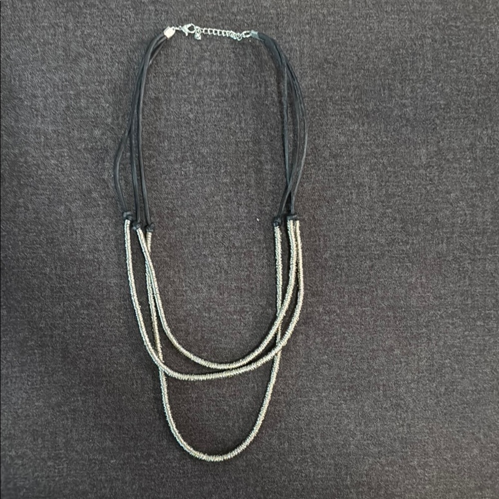 🤑Casual Silver & Black Dress Necklace🤑